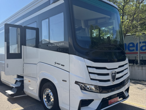 IVECO S-WAY EXPERIENCE IN MADRID = MORELO & IVECO